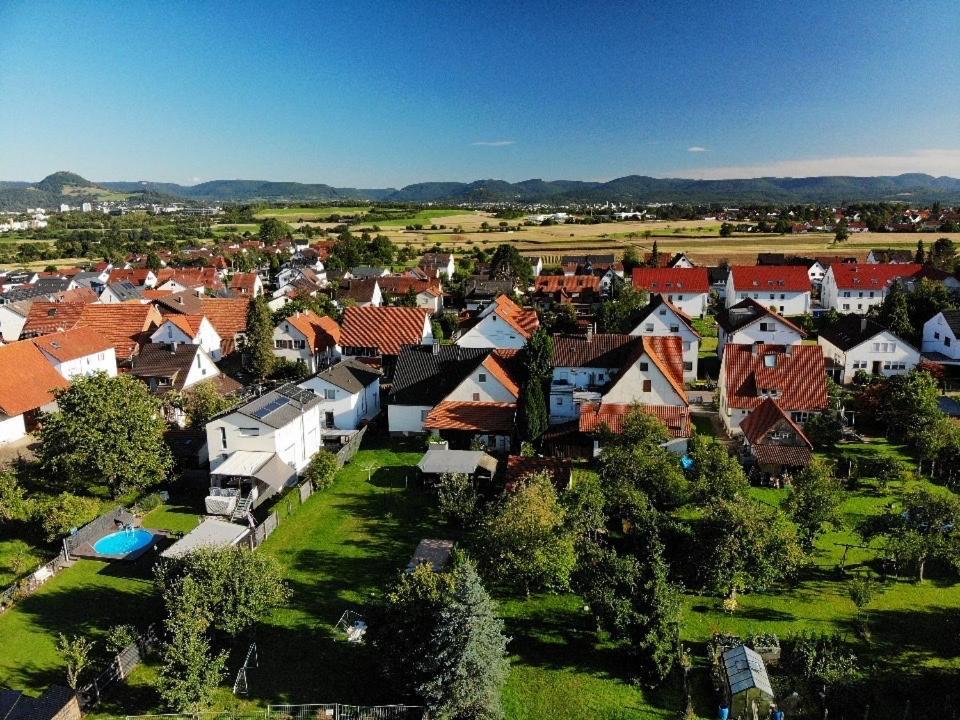 Sonnige 3 Zimmer Wohnung Mit Schoenem Balkon Im Gruenen Reutlingen Exterior photo